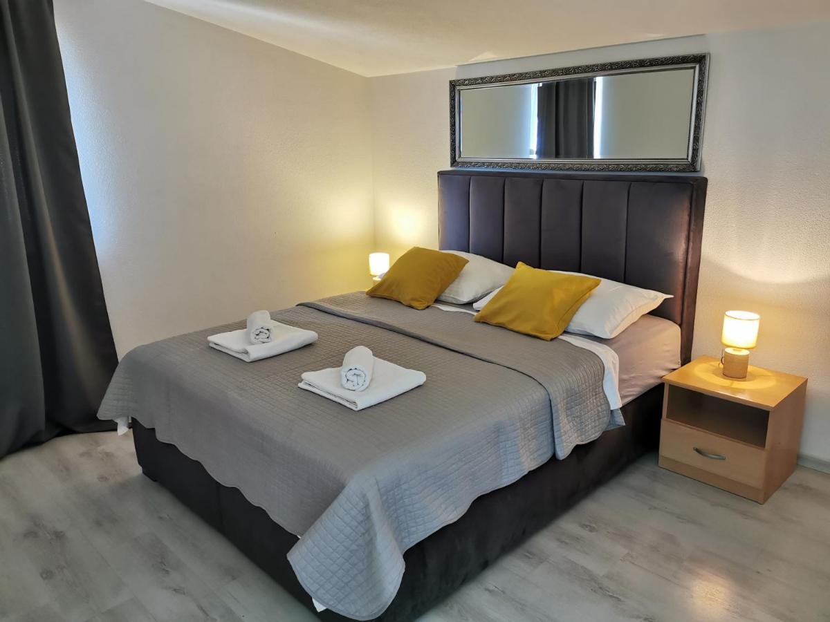 Apartment Jurcevic Trogir Ngoại thất bức ảnh